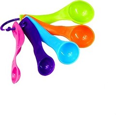 Guía para elegir las mejores cucharas medidoras para repostería